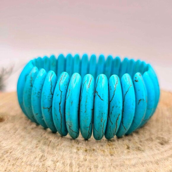 2pcs Turquoise Howlite Pendant And Chunky Cuff Bracelet Set - Picture 6 of 10